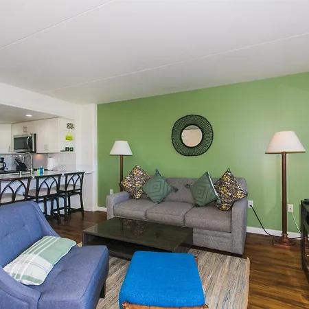 Ilikai Tower 1205 City View 1Br